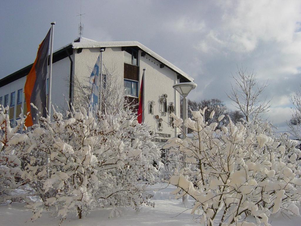 Haus Chiemgau - Kolping-Familienhotel Teisendorf Exterior foto